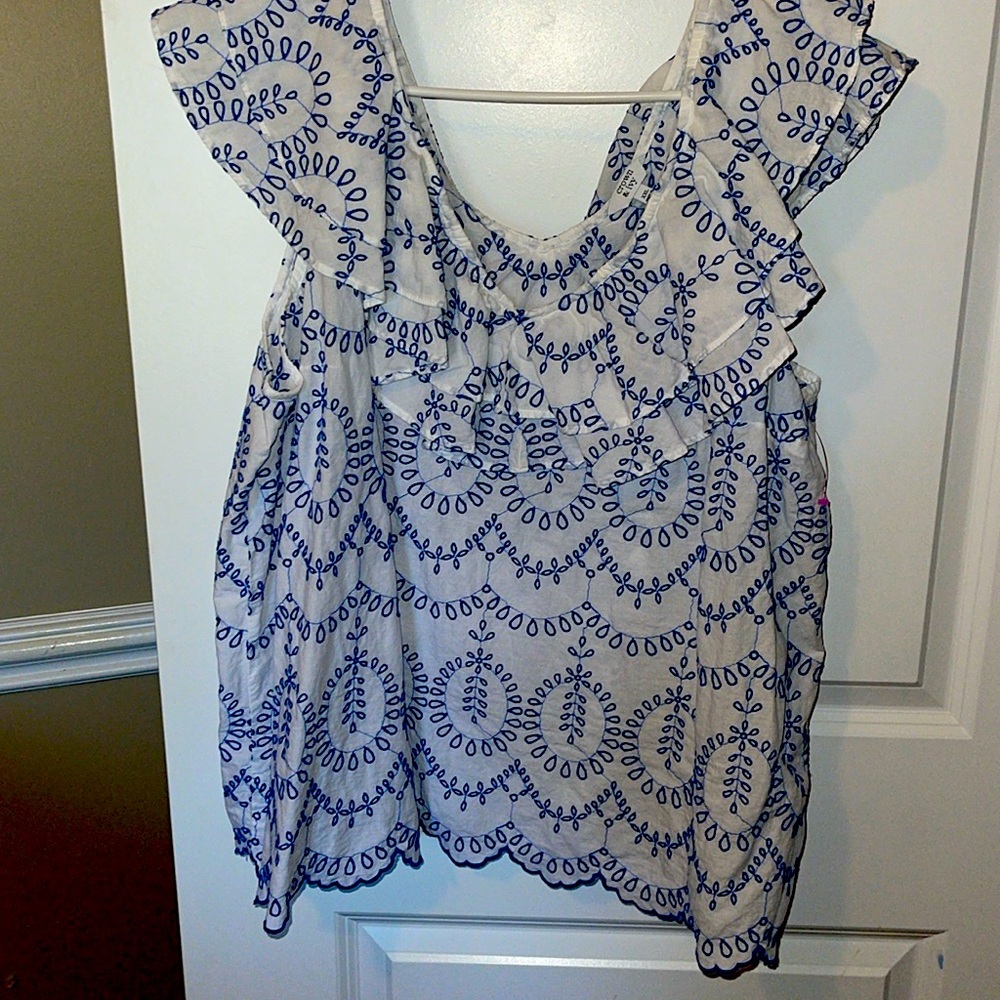 GUC Women’s Crown & Ivy Top. Size XXL